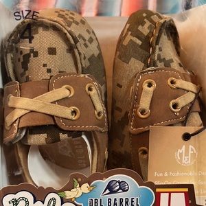 Camo baby boy shoe
